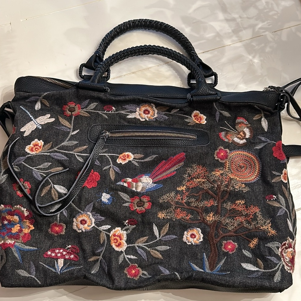 Johnny Was Krysha Overnight Bag/Anthropologie - Picture 6 of 12